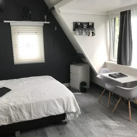 Bed & Breakfast Westeindelijk *