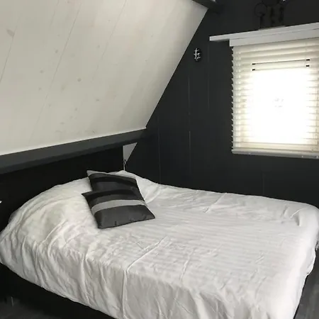 Westeindelijk Bed & Breakfast *